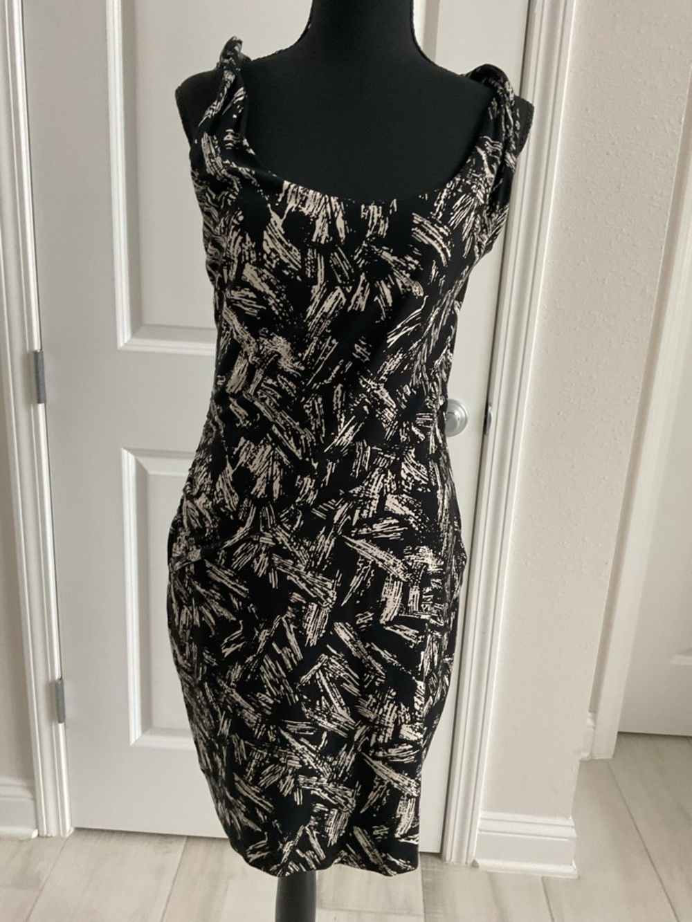 Ann Taylor Black and Cream Abstract Midi Sheath Dress